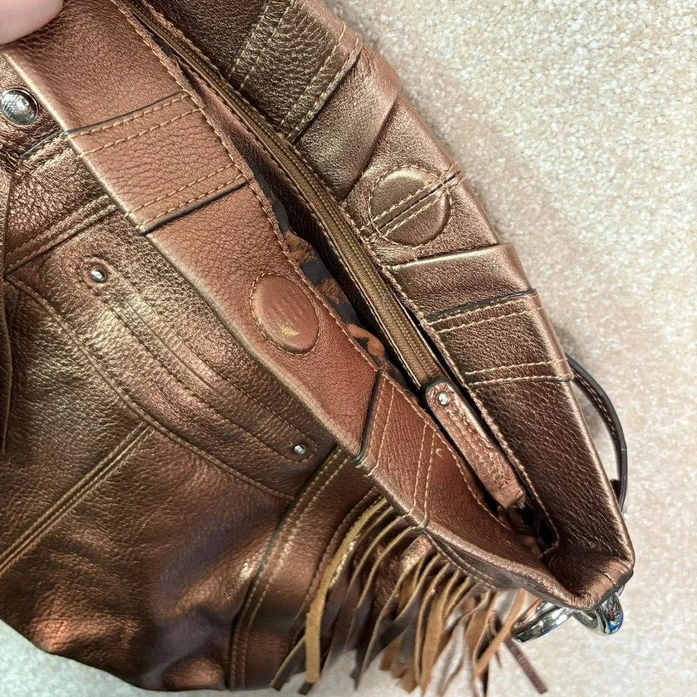 B. MAKOWSKY Shoulder Bag Womens Bronze Metallic Leather Fringe Boho Glam Hobo